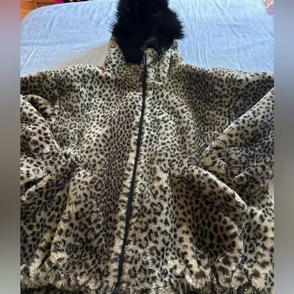Fur Coat Jacket Hip Length Hooded Lined Cheetah Print - Picture 2 of 13